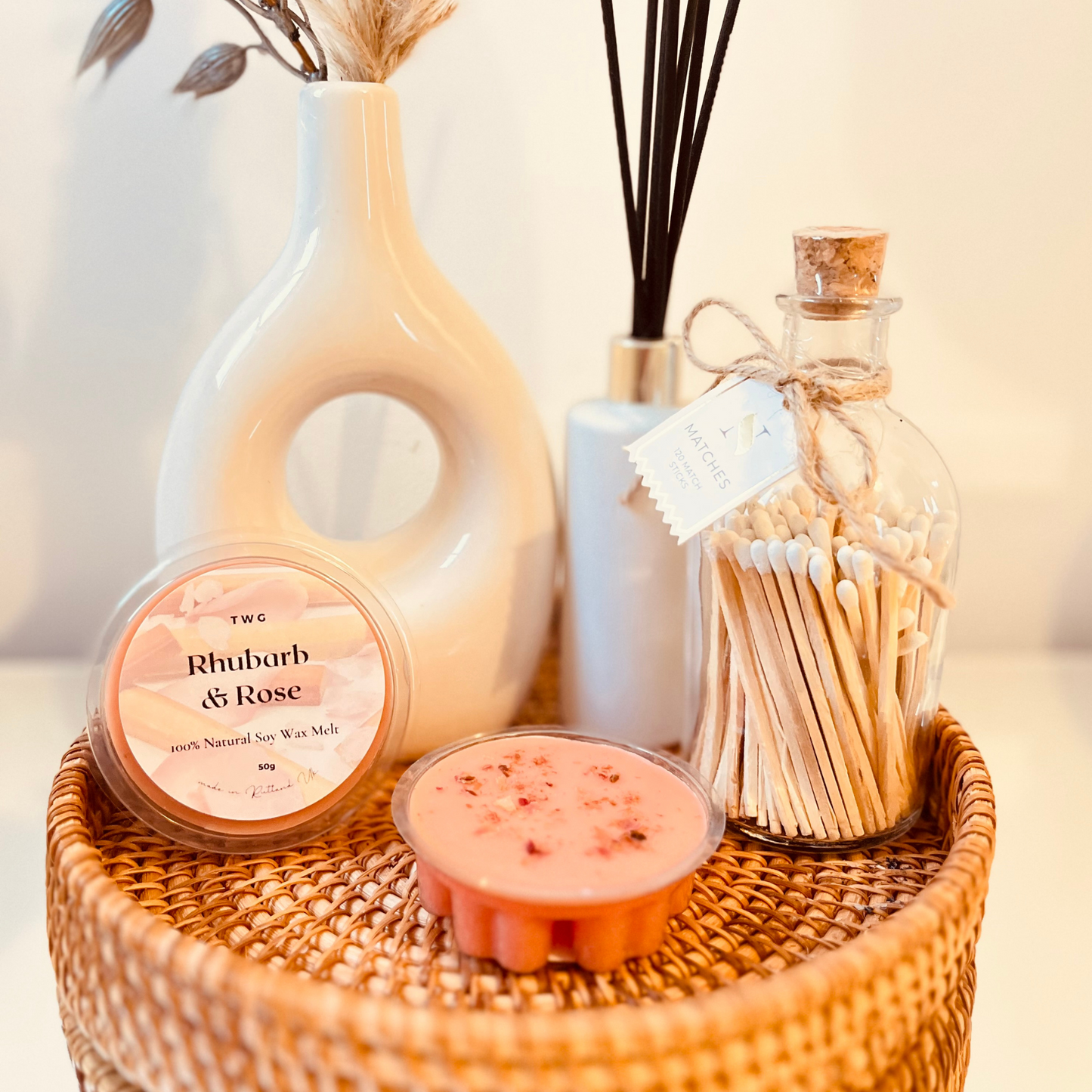 Rhubarb and rose wax melt