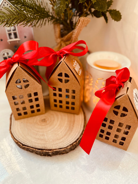 Gingerbread Houses With Christmas Tree Wax Melts